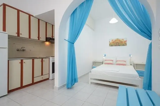 Stüdyo, Bahçe Manzaralı