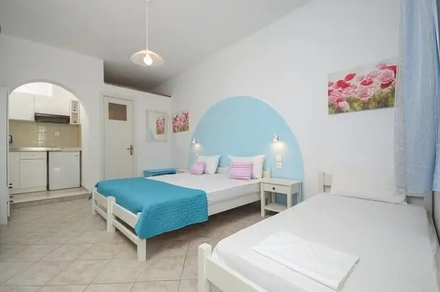 Stüdyo, Deniz Manzaralı (for 3)