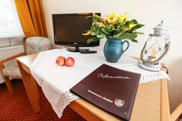 Tek Büyük Yataklı Oda, Banyolu/Duşlu