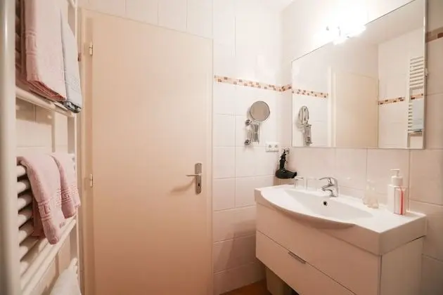 Tek Büyük Yataklı Oda, Banyolu/Duşlu