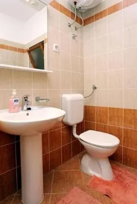 Apart Daire (Stuk- with terrase and close to the s)