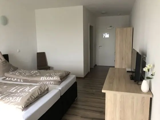 Tek Büyük Yataklı Oda