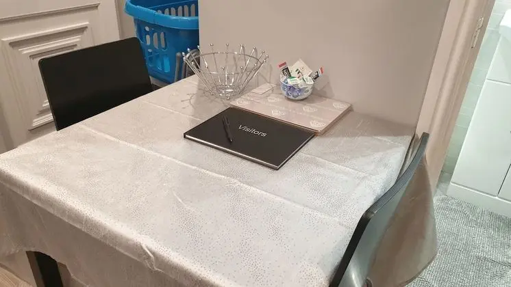 Ev, 1 Büyük (Queen) Boy Yatak