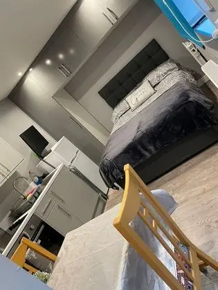 Ev, 1 Büyük (Queen) Boy Yatak