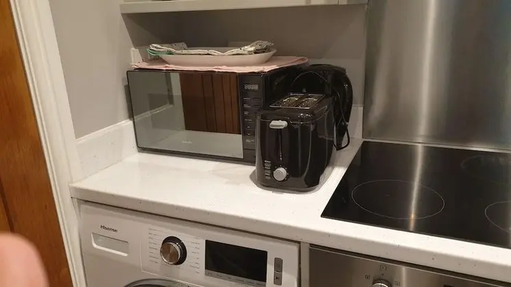 Ev, 1 Büyük (Queen) Boy Yatak