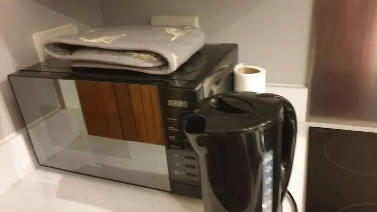 Ev, 1 Büyük (Queen) Boy Yatak