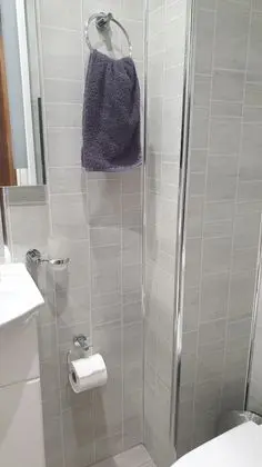 Ev, 1 Büyük (Queen) Boy Yatak