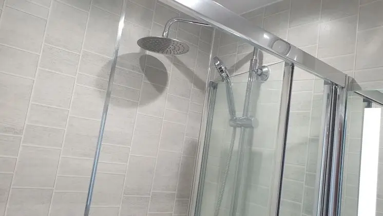 Ev, 1 Büyük (Queen) Boy Yatak