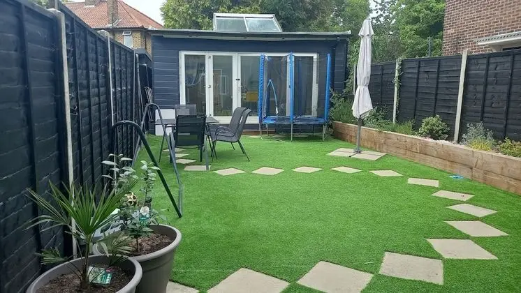 Kulübe, 1 Büyük (Queen) Boy Yatak