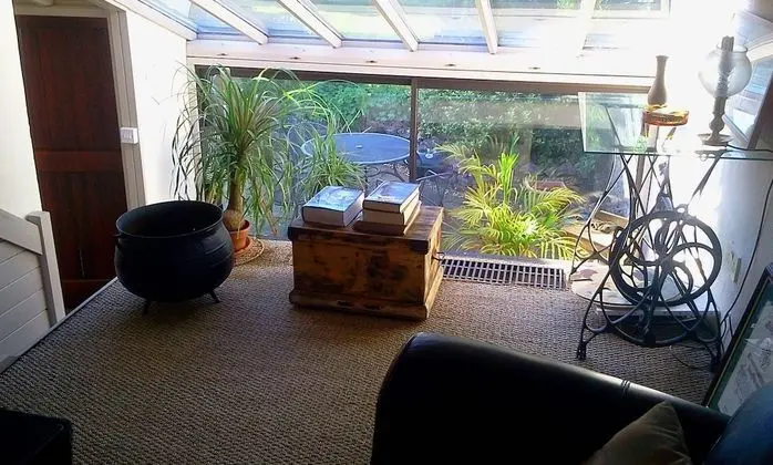 Kır Evi, 1 Büyük (Queen) Boy Yatak ve Çekyat