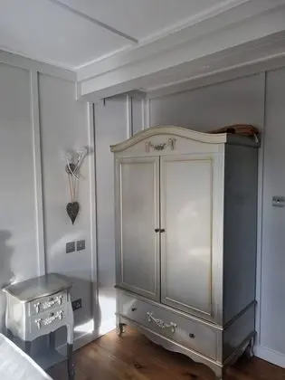 Kır Evi, 1 Büyük (Queen) Boy Yatak ve Çekyat