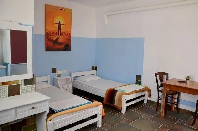 Apart Daire, 2 Tek Kişilik Yatak