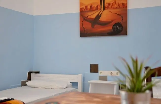 Apart Daire, 2 Tek Kişilik Yatak