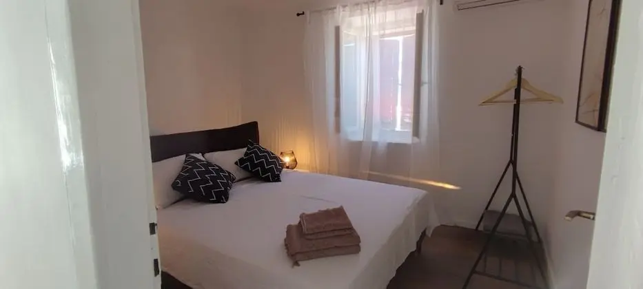 Ev, 2 Büyük (Queen) Boy Yatak