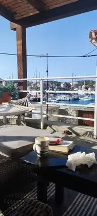 Ev, 2 Büyük (Queen) Boy Yatak