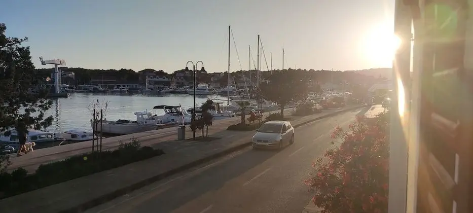 Ev, 2 Büyük (Queen) Boy Yatak