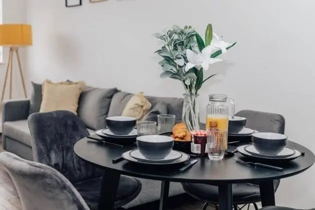 Apart Daire, 2 Büyük (Queen) Boy Yatak