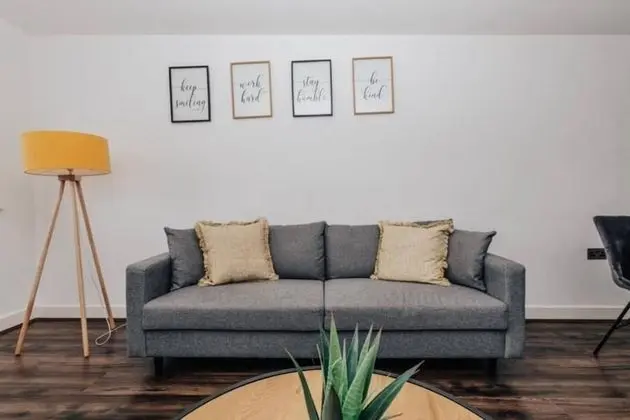 Apart Daire, 2 Büyük (Queen) Boy Yatak