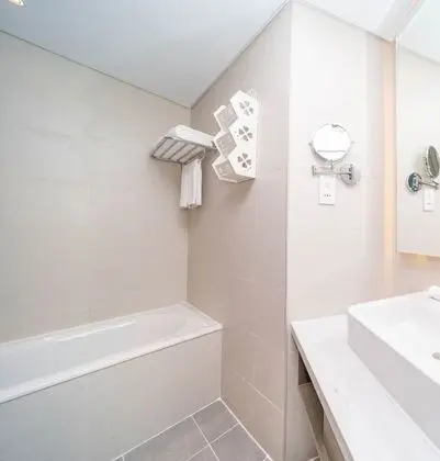 Signature Apart Daire, 2 Yatak Odası, Kanal Manzaralı