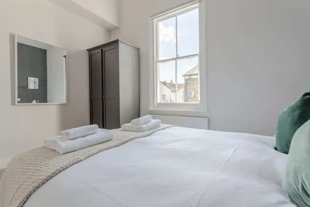 Ev (3 Bedrooms)