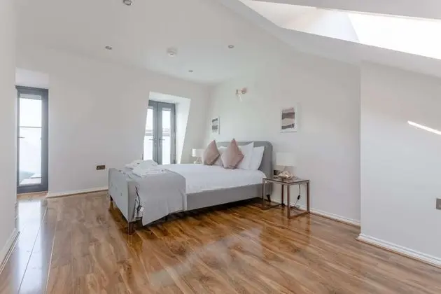 Ev (3 Bedrooms)
