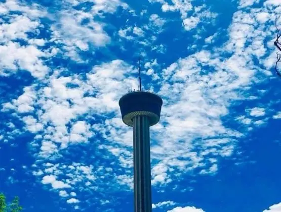 Ev