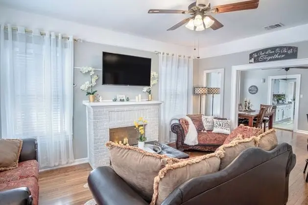 Ev (3 Bedrooms)