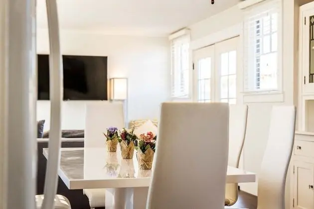 Apart Daire (Stunning Alameda One Bedroom)