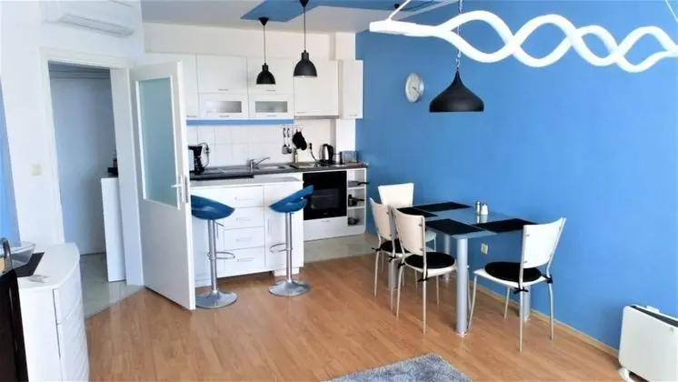 Apart Daire, 1 En Büyük (King) Boy Yatak ve Çekyat