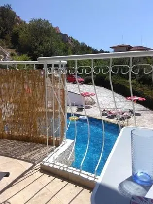 Apart Daire, 1 En Büyük (King) Boy Yatak ve Çekyat