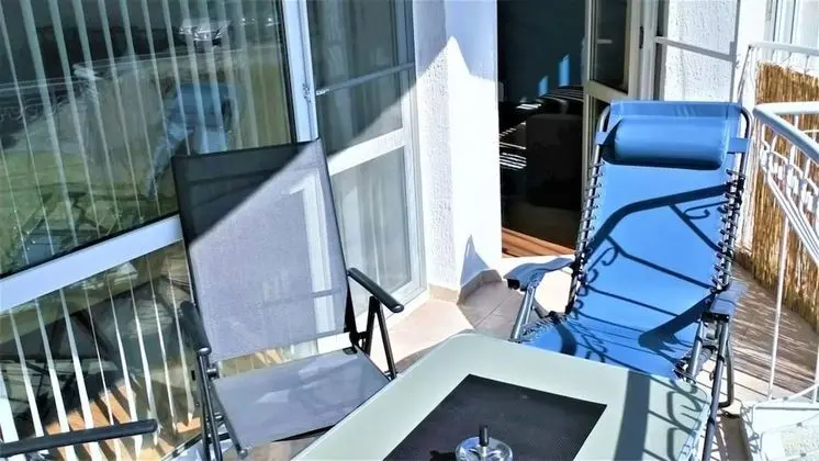 Apart Daire, 1 En Büyük (King) Boy Yatak ve Çekyat