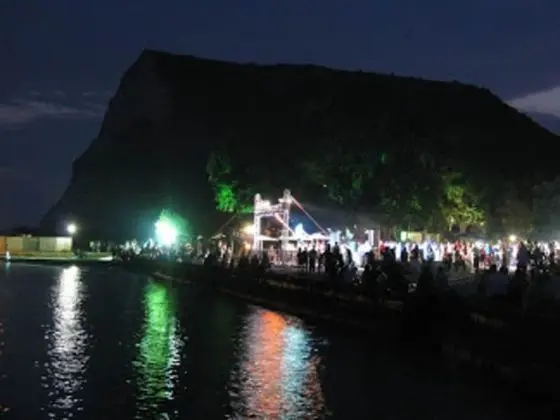 Apart Daire, 1 En Büyük (King) Boy Yatak ve Çekyat