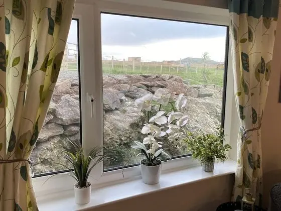 Kır Evi, 1 Büyük (Queen) Boy Yatak ve Çekyat