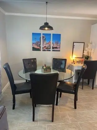 Ev (1 Bedroom)