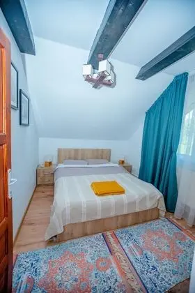 Kulübe, Birden Çok Yatak