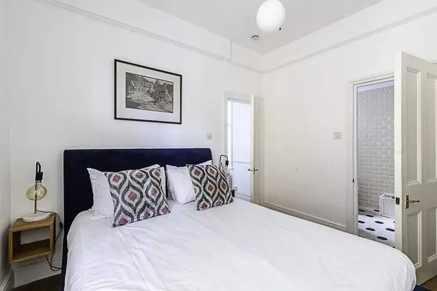 Basic Apart Daire, 1 En Büyük (King) Boy Yatak ve Çekyat