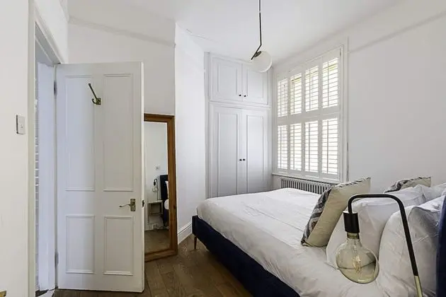 Basic Apart Daire, 1 En Büyük (King) Boy Yatak ve Çekyat