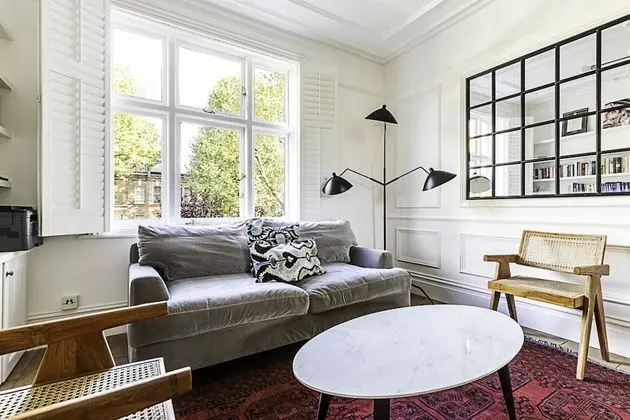 Basic Apart Daire, 1 En Büyük (King) Boy Yatak ve Çekyat