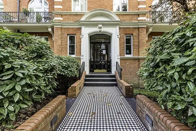 Basic Apart Daire, 1 En Büyük (King) Boy Yatak ve Çekyat