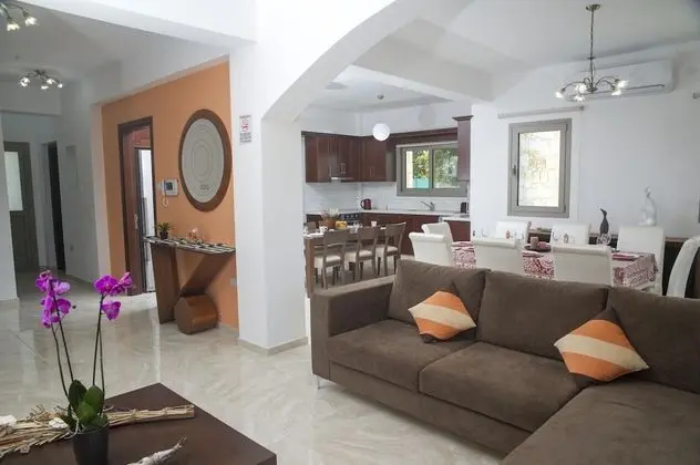 Villa, 4 Yatak Odası, Sigara İçilebilir, Balkon