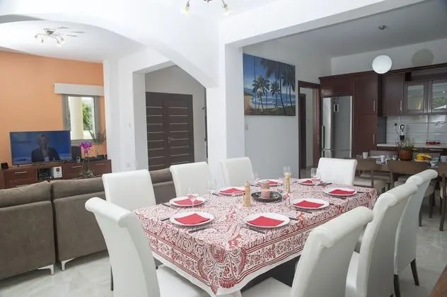 Villa, 4 Yatak Odası, Sigara İçilebilir, Balkon