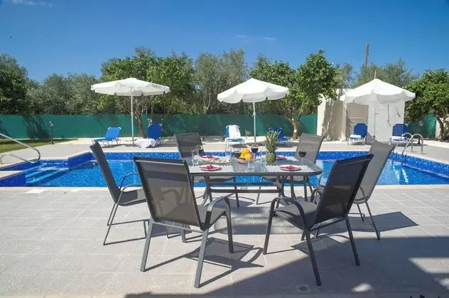 Villa, 4 Yatak Odası, Sigara İçilebilir, Balkon