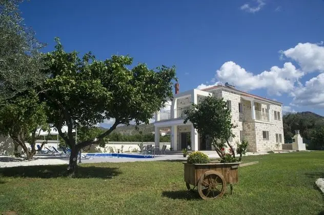 Villa, 4 Yatak Odası, Sigara İçilebilir, Balkon