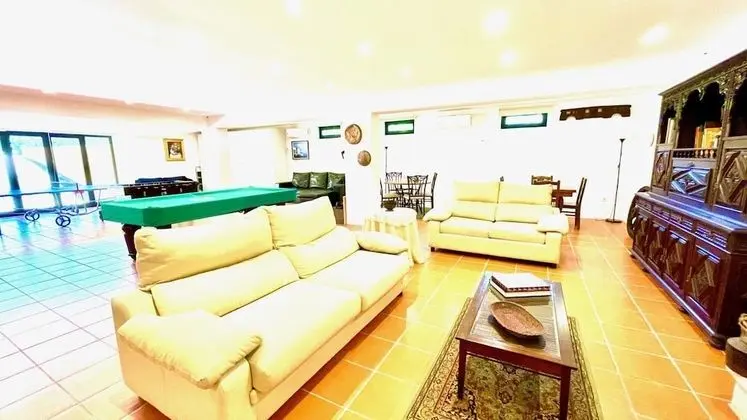 Villa, Sigara İçilebilir