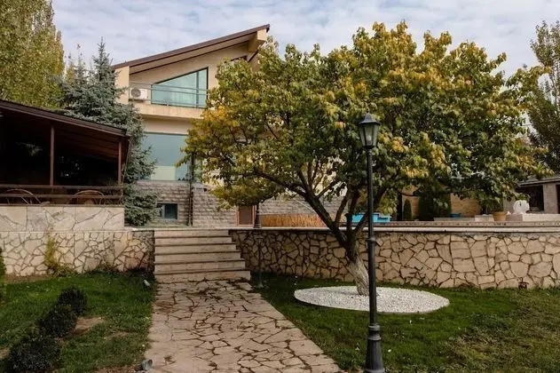 Villa, Birden Çok Yatak