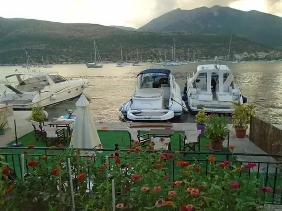 Apart Daire, 1 Büyük (Queen) Boy Yatak ve Çekyat