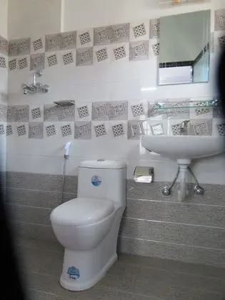 Trekkers Room, Shared Bathroom