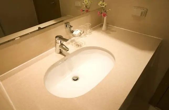 Deluxe (Breakfast Included)