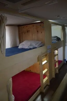 Deluxe Capsule Bed-Female Only (Foreigners Only)