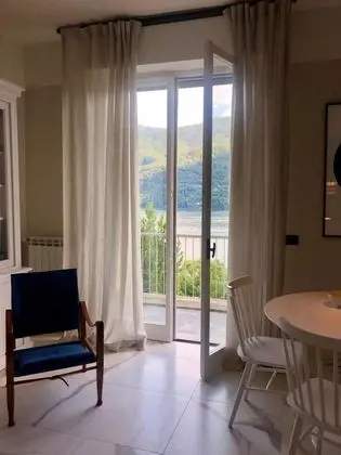 Apart Daire, 1 Yatak Odası, Balkon, Göl Manzaralı